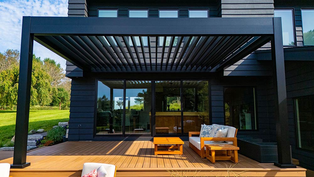 Transform Your Outdoor Space with a Stylish Pergola